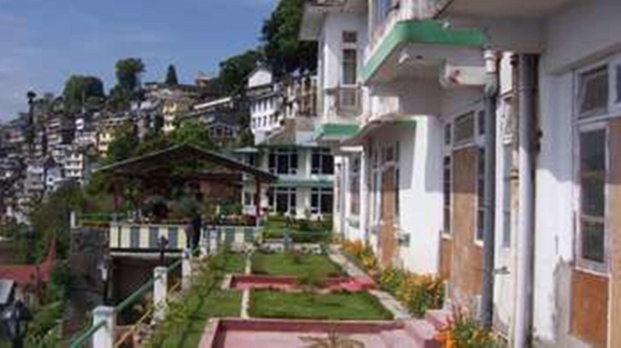 Central Nirvana Darjeeling  Exterior foto